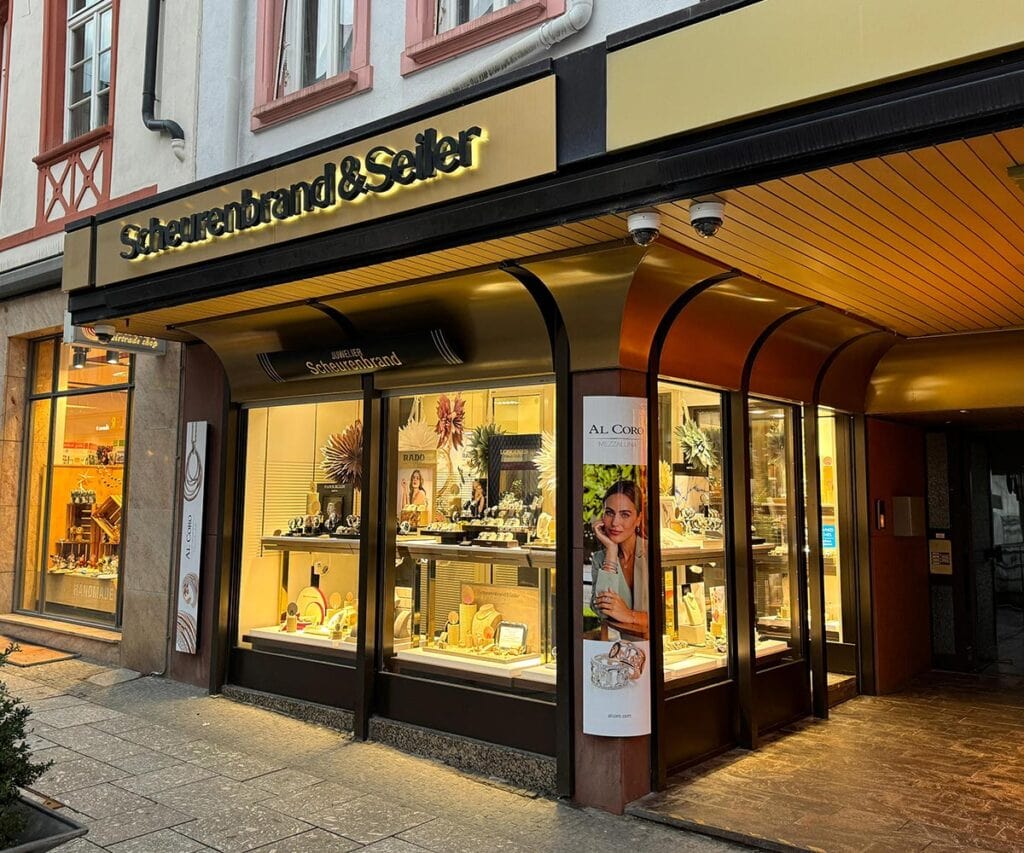 Schaufenster der Filiale in Bad Homburg